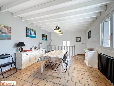 Maison - 152 m² - 7 pièces