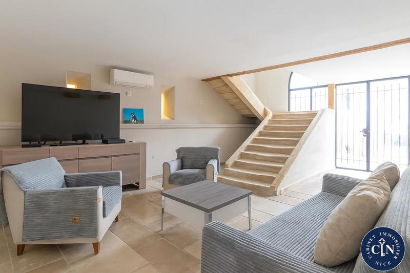 Maison - 143 m² - 5 pièces