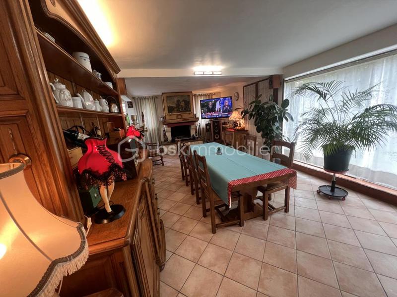 Pavillon - 230 m² - 8 pièces