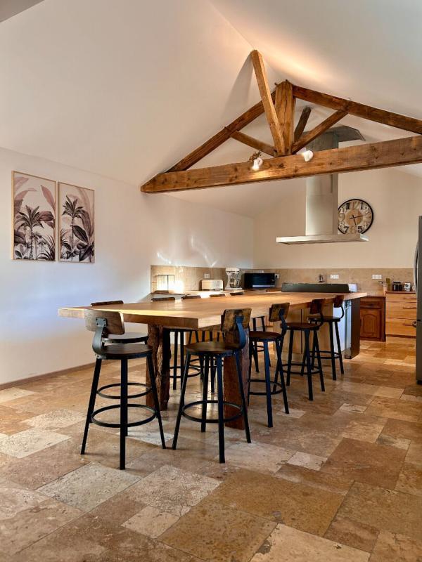 Demeure - 230 m² - 6 pièces