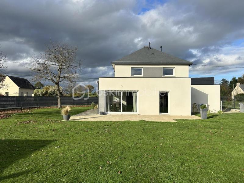 Maison - 121 m² - 5 pièces