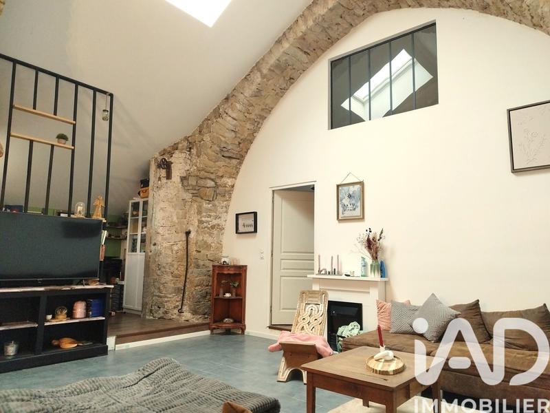 Maison - 214 m² - 9 pièces