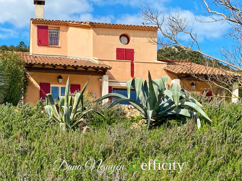 Villa - 180 m² - 7 pièces