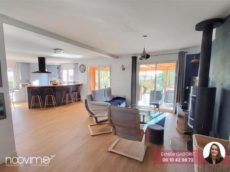 Maison - 150 m² - 8 pièces