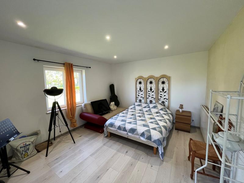 Maison - 94 m² - 5 pièces