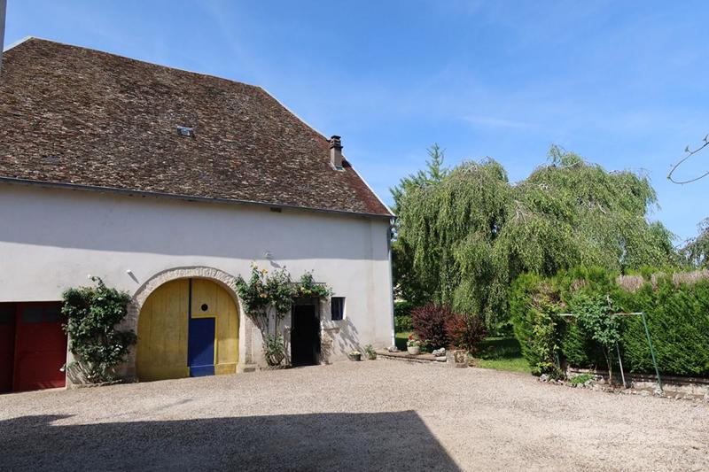 Maison en pierre - 155 m² - 6 pièces