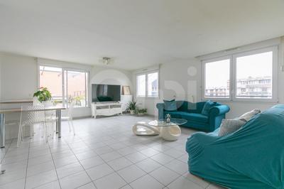 Appartement - 80 m² - 3 pièces