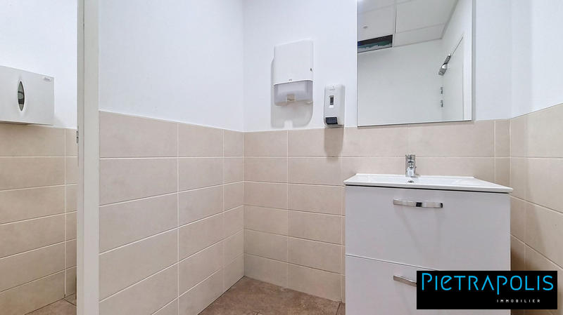 Fonds de commerce - Local d'activité / Entrepôt - 399 m²