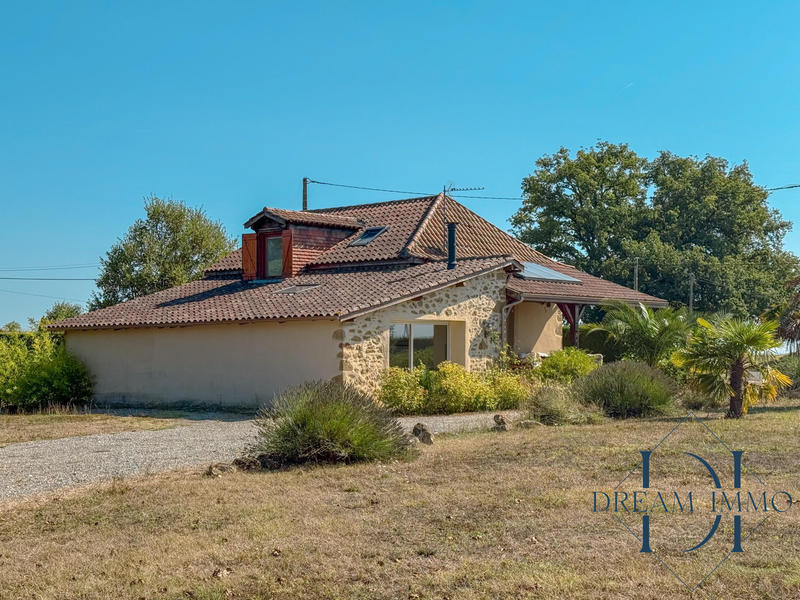 Maison - 165 m² - 5 pièces