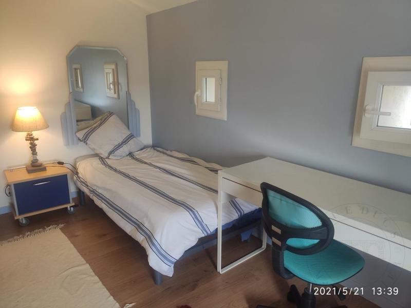 Maison - 210 m² - 9 pièces