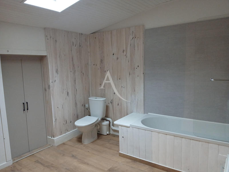 Maison - 122 m² - 4 pièces