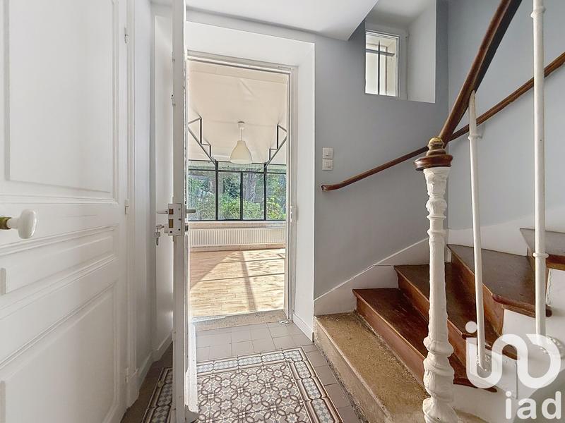 Maison - 201 m² - 7 pièces