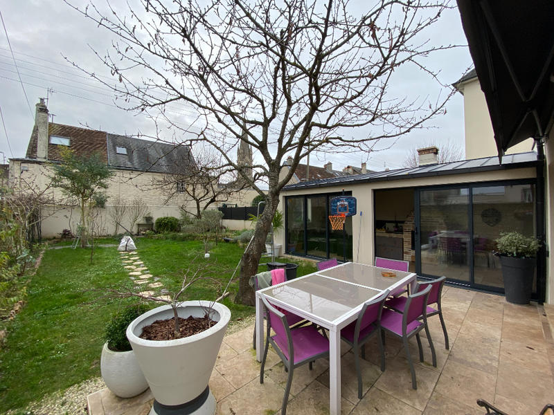 Maison - 105 m² - 5 pièces