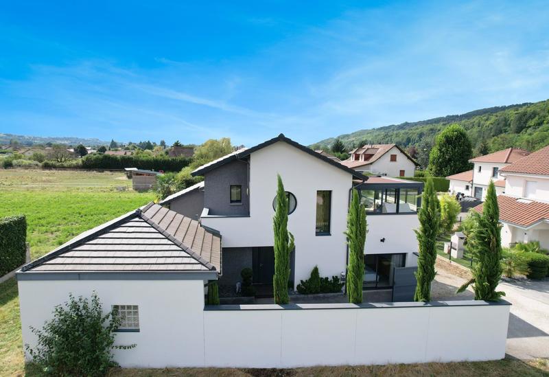 Maison - 170 m² - 6 pièces