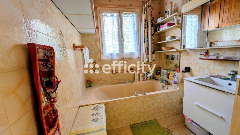 Villa - 151 m² - 5 pièces