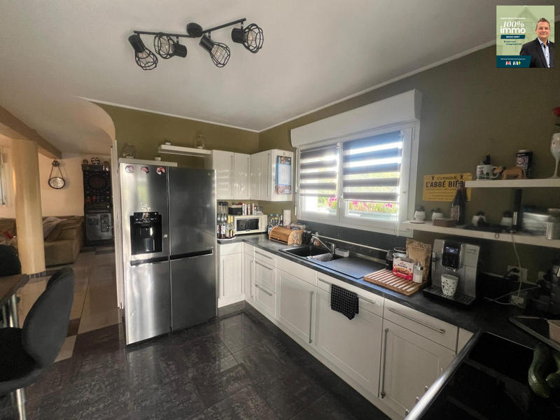 Maison - 102 m² - 5 pièces