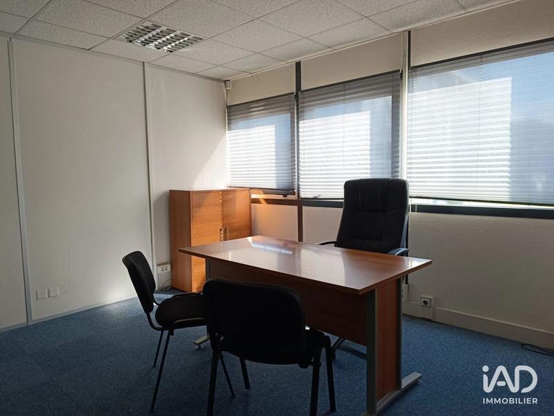 Bureau - 750 m²