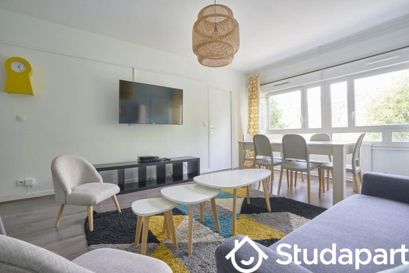 Chambre - 12 m² - 1 pièce