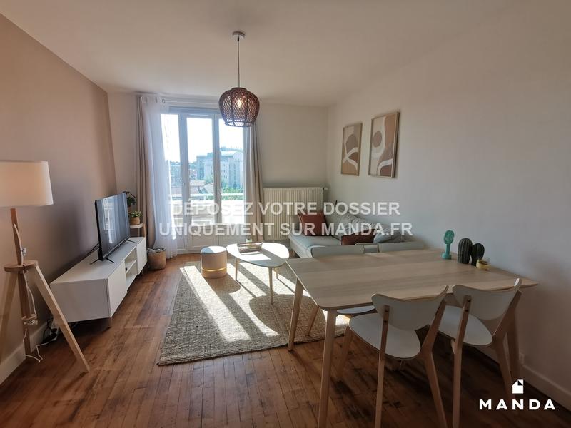 Chambre - 10 m² - 4 pièces