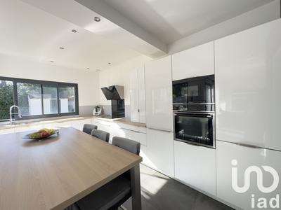 Maison - 180 m² - 7 pièces