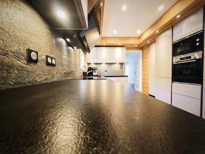 Maison - 254 m² - 10 pièces