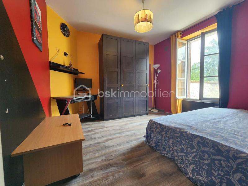 Maison - 163 m² - 9 pièces