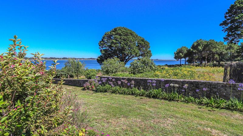 Propriété - 260 m² - 7 pièces