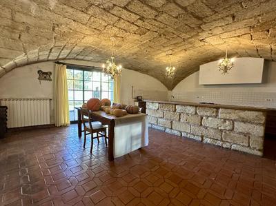 Maison - 260 m² - 9 pièces