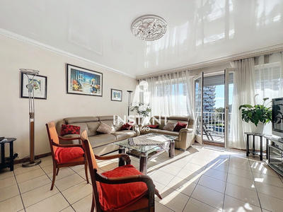 Appartement - 105 m² - 5 pièces