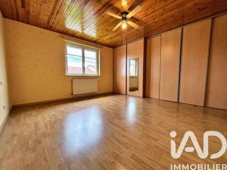 Maison - 237 m² - 6 pièces