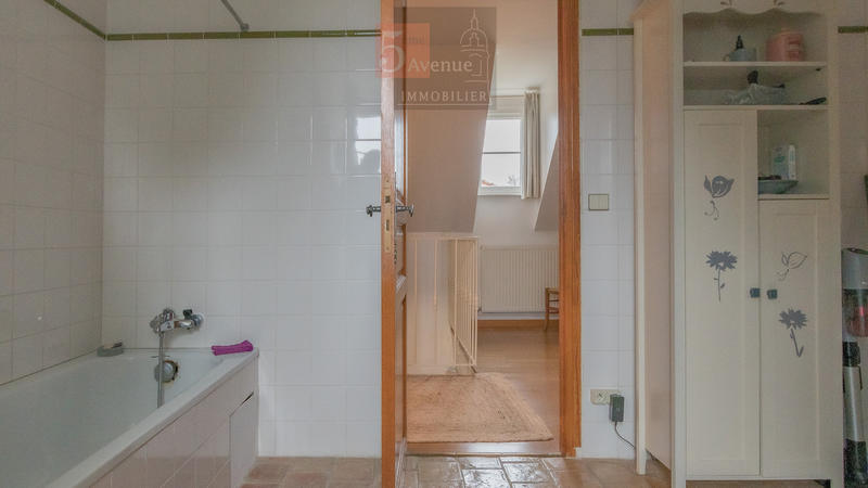 Maison - 188 m² - 7 pièces