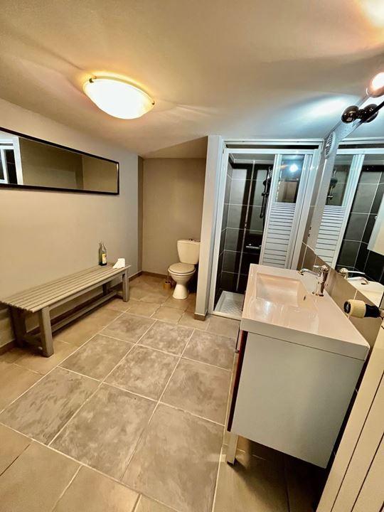 Maison traditionnelle - 206 m² - 8 pièces