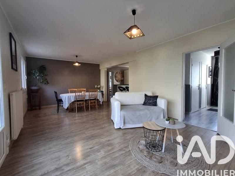 Maison - 121 m² - 6 pièces