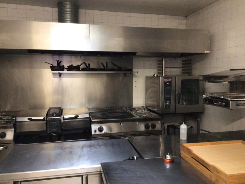 Local commercial - 210 m²