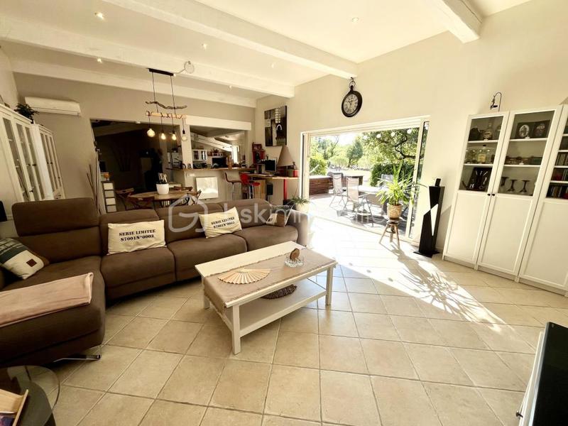 Villa - 140 m² - 4 pièces