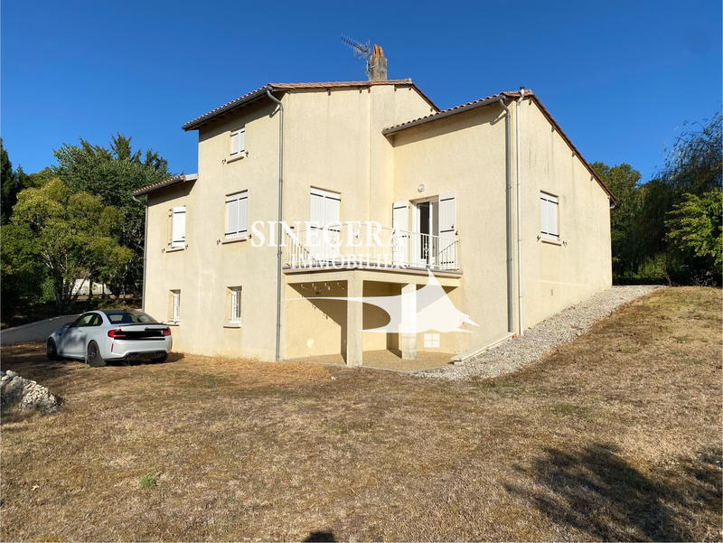 Propriété - 98 m² - 5 pièces