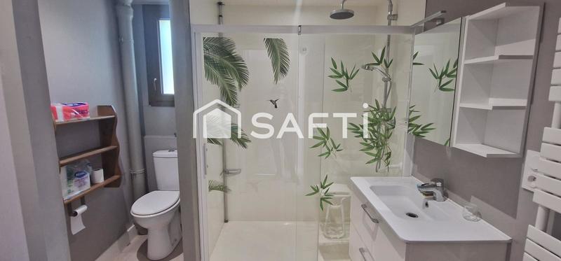 Maison - 180 m² - 8 pièces