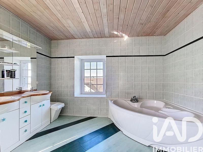 Maison - 174 m² - 5 pièces