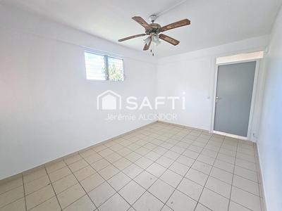 Bureau - 82 m² - 6 pièces