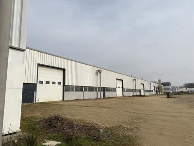 Entrepôt - 10 000 m²