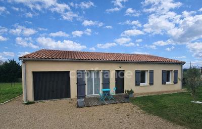 Maison - 96 m² - 5 pièces