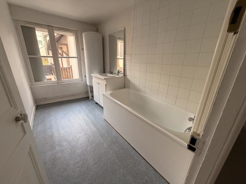 Appartement - 122 m² - 5 pièces