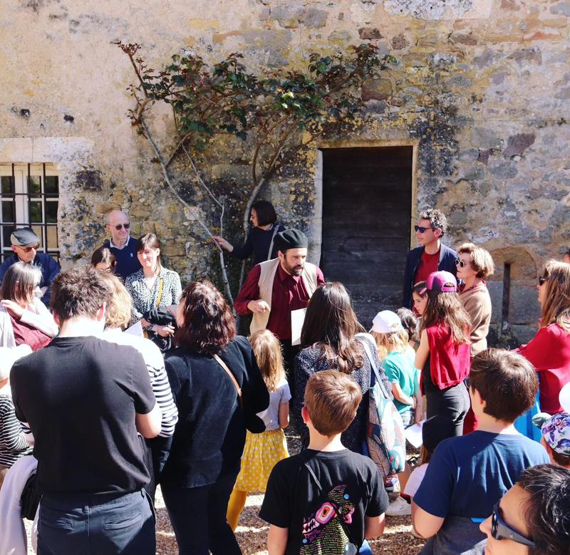 Ce château cache quelque chose - la visite-enquête