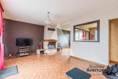 Maison - 92 m² - 5 pièces