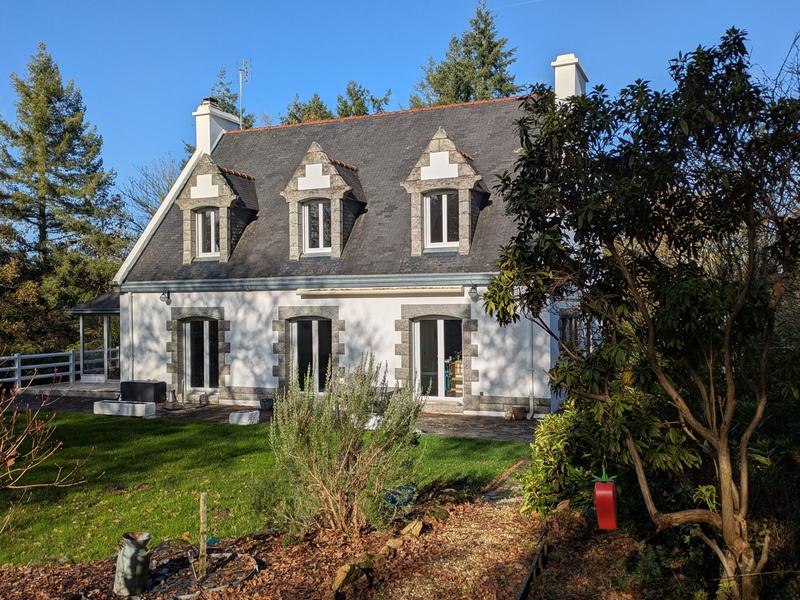 Maison traditionnelle - 190 m² - 6 pièces