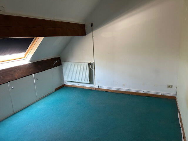 Maison - 212 m² - 12 pièces