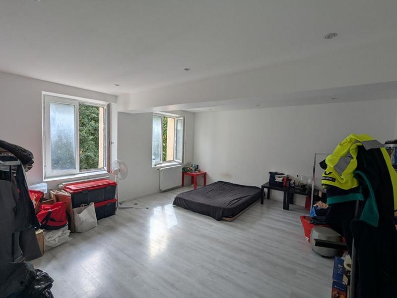 Maison - 205 m² - 7 pièces