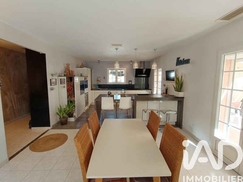 Maison - 120 m² - 5 pièces