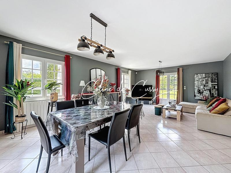 Maison - 184 m² - 6 pièces