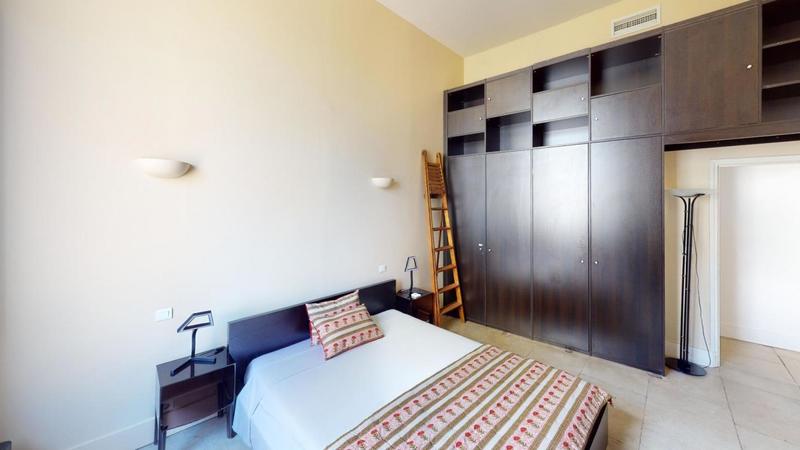 Appartement - 90 m² - 3 pièces